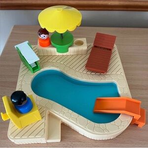 ✨ Vintage 1982 Fisher-Price Little People Swimming Pool Playset #2552